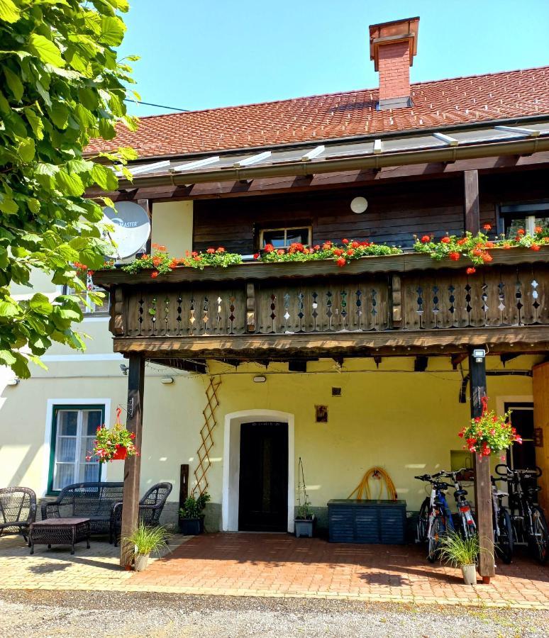 The Old School House Apartment แฮร์มากอร์ ภายนอก รูปภาพ
