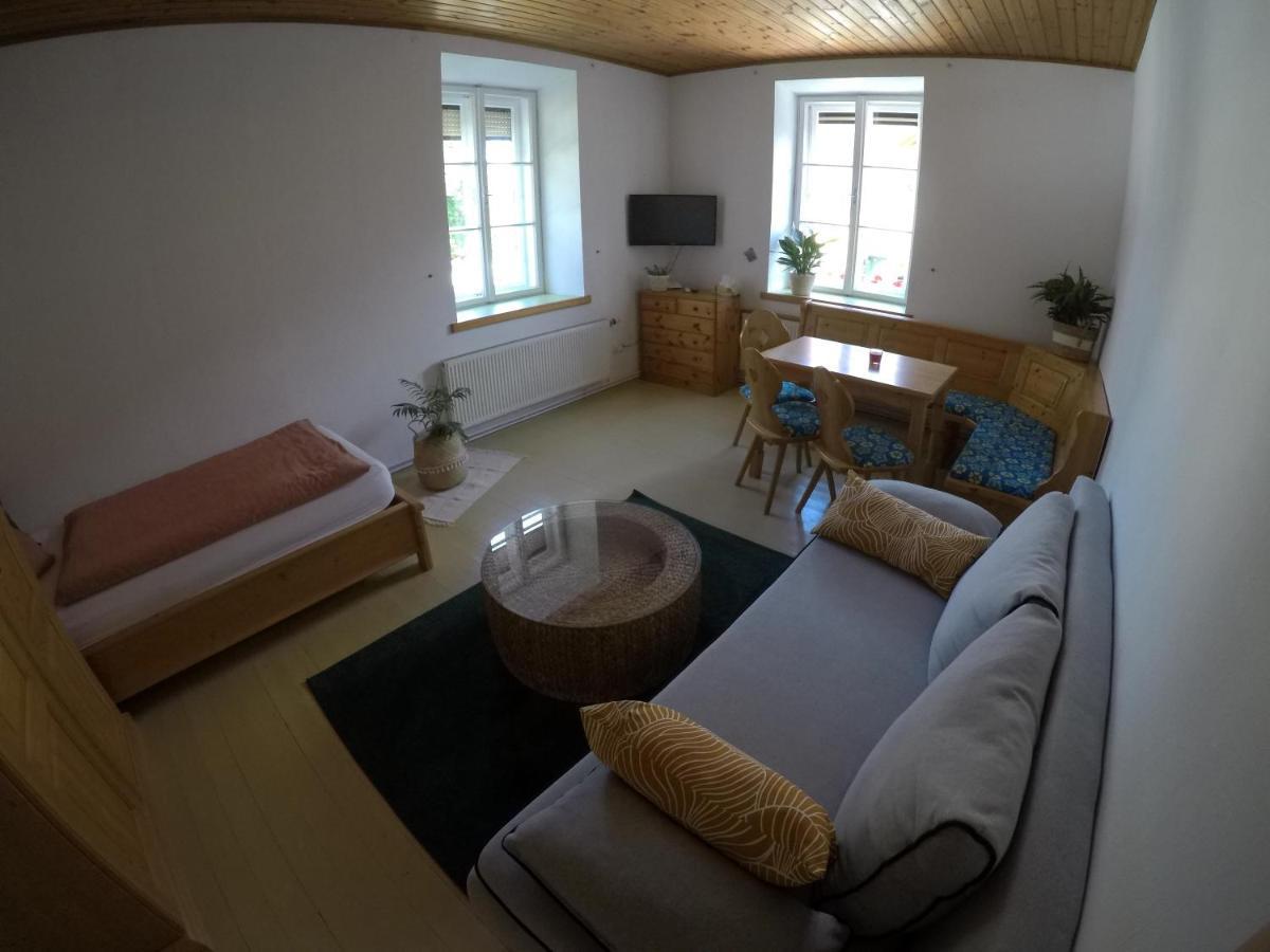 The Old School House Apartment แฮร์มากอร์ ภายนอก รูปภาพ