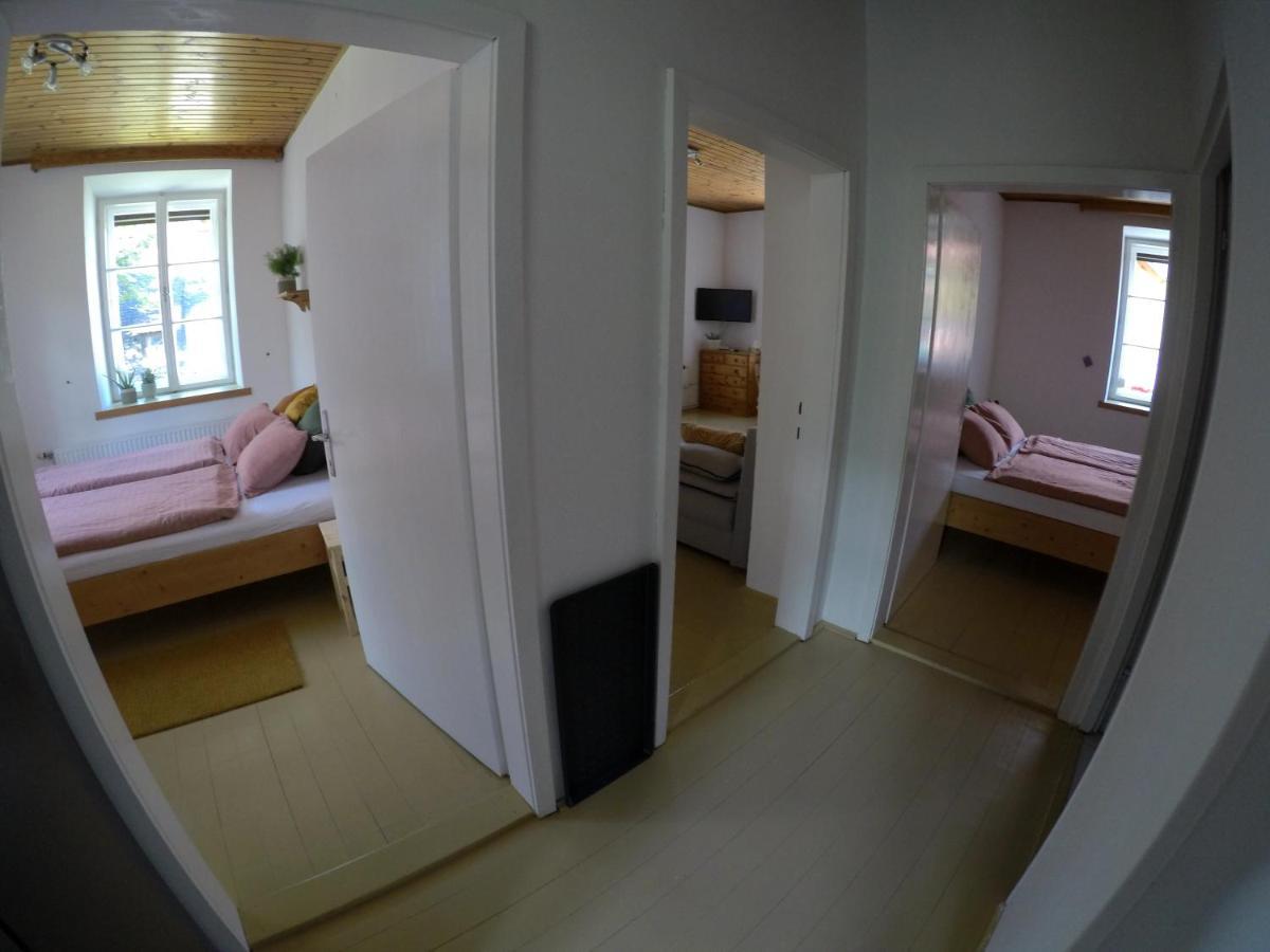 The Old School House Apartment แฮร์มากอร์ ภายนอก รูปภาพ